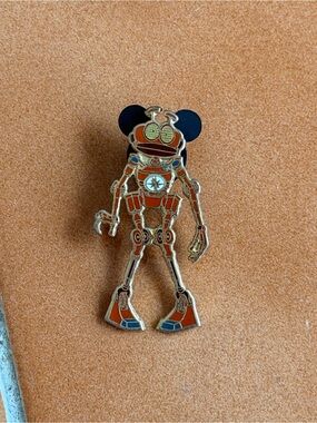 2002 DISNEY TRADING PIN TREASURE PLANET B.E.N ROBOT